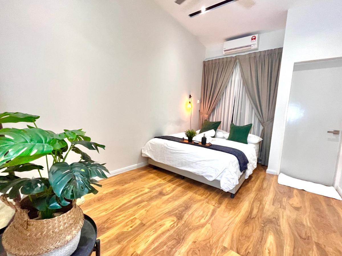 Luxury 2-Storey Terrace House Near Ioi City Mall Putrajaya Ngoại thất bức ảnh